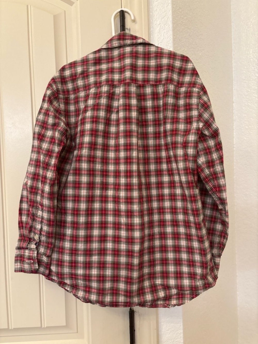 Gap Kids Boys Plaid Button Down Shirt Size 8 Red Gray Long Sleeve - Picture 2 of 2